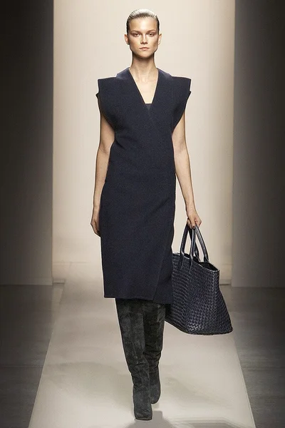 Look 11